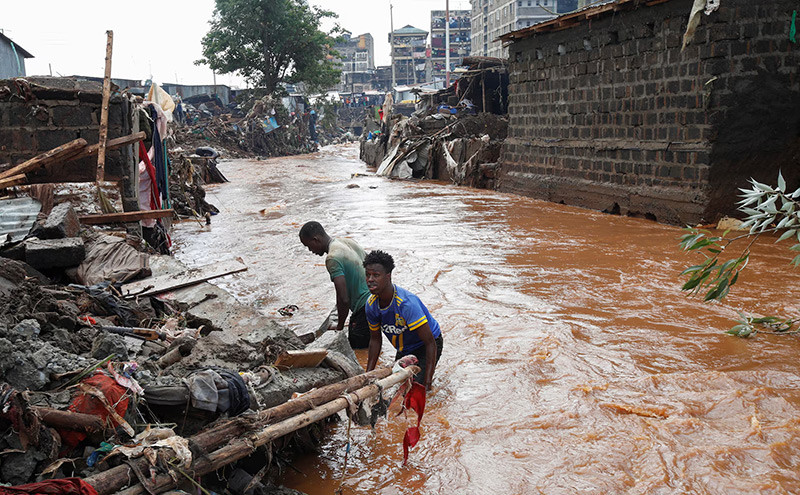 Chùm ảnh lũ lụt nhấn chìm thủ đô Kenya