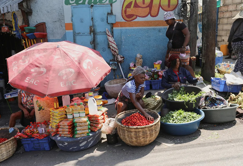 Chùm ảnh sự yên tĩnh ngột ngạt ở Haiti khi thủ tướng từ chức