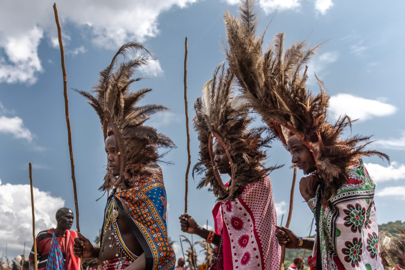 Chùm ảnh lễ trở thành đàn ông rực rỡ của thanh niên Maasai