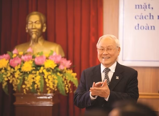 NGND Nguyễn Trọng Vĩnh, thầy giáo duy nhất của Hà Nội được phong tặng Nhà giáo Nhân dân 2024.