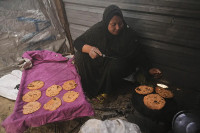 chum-anh-lhq-canh-bao-ke-hoach-phan-phoi-vien-tro-gaza-0505-08.jpg
