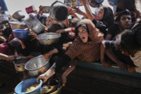 chum-anh-lhq-canh-bao-ke-hoach-phan-phoi-vien-tro-gaza-0505-01.jpg
