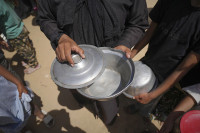 chum-anh-lhq-canh-bao-ke-hoach-phan-phoi-vien-tro-gaza-0505-012.jpg