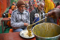 chum-anh-le-hoi-ton-giao-lon-nhat-the-gioi-mahakumbh-mela-06.jpg