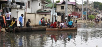 hinh-anh-lu-lut-cuon-phang-mot-so-ngoi-lang-va-khien-hang-chuc-nguoi-chet-5.jpg