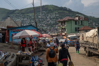 chum-anh-tho-mo-coltan-o-ch-congo-0505-09.jpg