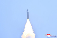 dprk-test-fire-hypersonic-ballistic-missile-060105-06.jpg