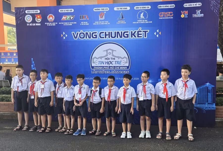 Học sinh tham gia vòng chung kết Hội thi Tin học trẻ TPHCM sáng 14/6. Ảnh: BTC.