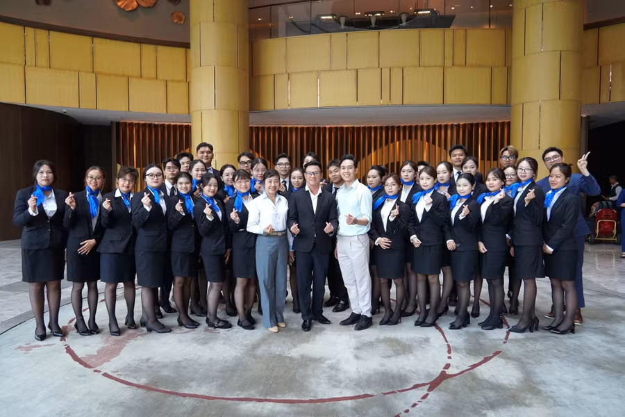 sinh-vien-nganh-quan-tri-khach-san-hsu-hoc-tap-thuc-te-tai-khach-san-new-world-saigon.jpg