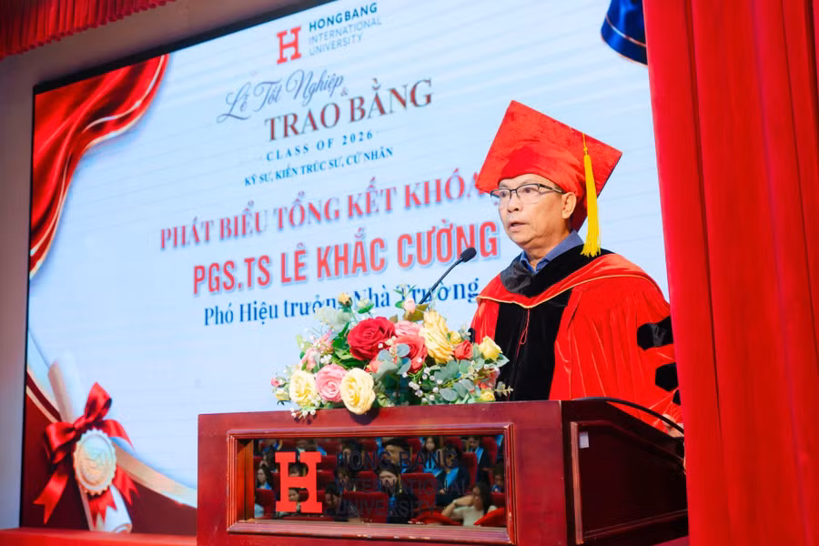 tot-nghiep-hiu-2.jpg