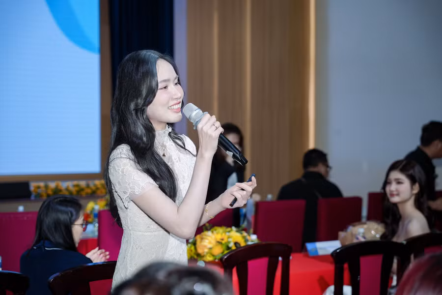 a-hau-phuong-anh-chia-se.jpg