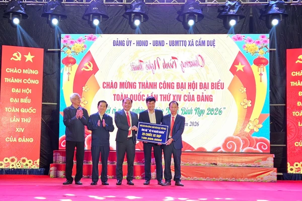 Báo GD&TĐ góp sức tô thắm chương trình nghệ thuật Chào Xuân Bính Ngọ 2026