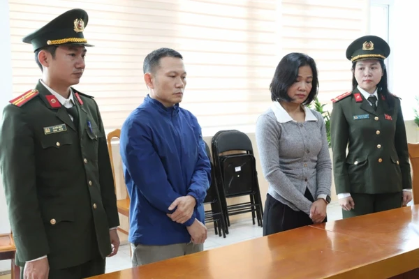 Công an Hà Tĩnh bắt tạm giam bà Hường và đồng phạm. (Ảnh: CAHT)