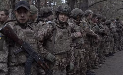 EU chuẩn bị siết quy định với một nhóm người Ukraine