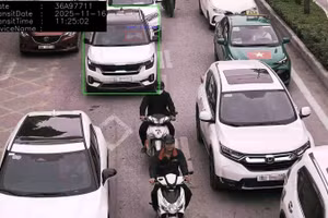 Hình ảnh ô tô vi phạm Luật Giao thông ở Thanh Hóa. Ảnh: CACC