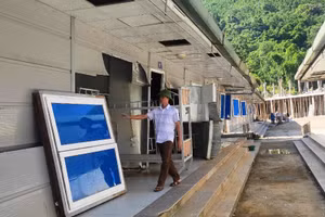 Khu ký túc xá của Trường PTDTBT-THCS Trung Lý, huyện biên giới Mường Lát (Thanh Hóa) bị hư hại.