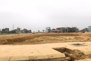 Mặt bằng Khu dân cư mới Đồng Trang, xã Định Liên (Yên Định, Thanh Hóa) bị Công ty Hồng Quân múc trộm lớp đất phong hóa. Ảnh: HĐ