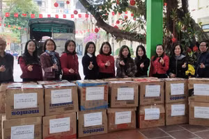 Hàng trăm suất quà Tết được gửi từ Trường Tiểu học Điện Biên 2 (phường Hạc Thành, Thanh Hóa).