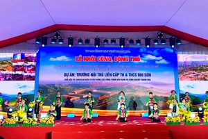 Lễ khởi công Trường nội trú liên cấp TH&THCS Nhi Sơn (Thanh Hóa).