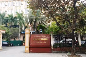 Sở GD&ĐT Thanh Hóa đang chỉ đạo giải quyết vụ việc. 