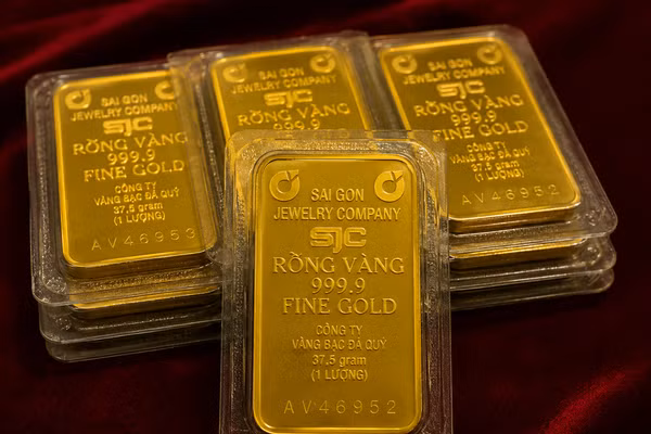 Giá vàng ngày 3/8: Đồng loạt đi ngang
