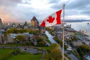Canada từ chối những thị thực không đạt chuẩn.