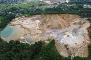 Nhiều mỏ khai thác đất đang bị tạm dừng hoạt động do vi phạm pháp luật.