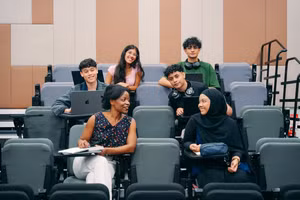 Sinh viên quốc tế theo học tại Indonesia.