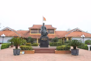 Toàn cảnh Khu Di tích Đại thi hào Nguyễn Du tại xã Tiên Điền, Hà Tĩnh.