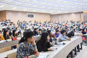 Đại học Trung Quốc chuyển hướng chiến lược giáo dục và nghiên cứu.