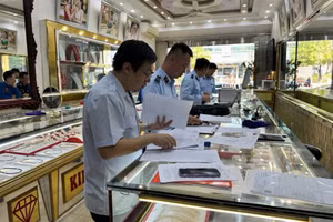 Thanh tra hoạt động kinh doanh vàng của các tổ chức tín dụng, doanh nghiệp góp phần bình ổn kinh tế. Minh họa: ITN