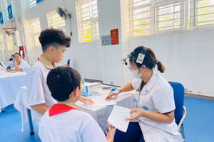 Trong 7 tháng của năm 2025, cả nước có hơn 4,3 triệu lượt học sinh, sinh viên đi khám chữa bệnh BHYT. Ảnh minh họa: INT