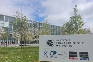 Viện Bách khoa Paris thu hút lượng lớn sinh viên quốc tế hàng năm.