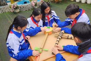 Học sinh tham gia hoạt động văn hóa lành mạnh tại trường học.