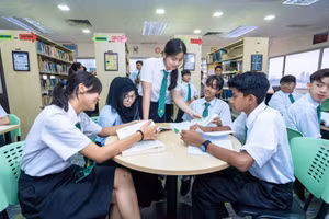 Malaysia mở rộng giáo dục miễn phí cho sinh viên khó khăn.