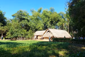 Về nơi Bác đã sinh ra, bất cứ ai cũng nghe lòng mình thổn thức. Ảnh: Bình Thanh