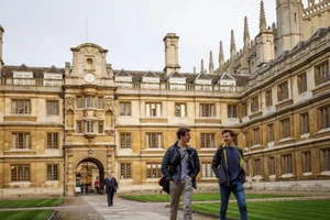 Đại học Cambridge là lựa chọn hàng đầu của sinh viên Mỹ.
