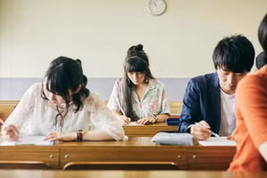 Sinh viên Nhật Bản trúng tuyển nhưng không nhập học vẫn mất phí.