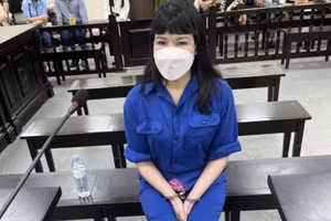 Bị cáo Vũ Thị Thu Nhung tại phiên tòa ngày 6/1.