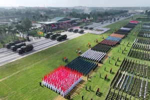Các lực lượng thực hiện diễu binh, diễu hành tại buổi tổng hợp luyện ngày 17/7. Ảnh: Báo Quân đội Nhân dân