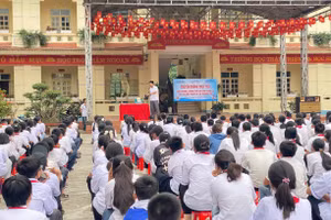 Buổi tuyên truyền Luật Phòng, chống tác hại của thuốc lá tại Trường THCS Phong Thổ. Ảnh: ITN