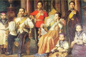 Quốc vương Chulalongkorn và vợ con. Ảnh: Amusingplanet.com - Rbth.com