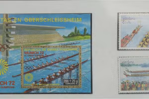 Một trang tem trong bộ tem 'Thuyền và cuộc sống' của ông Hoàng Hồ Hải đạt giải Đồng năm 2009 tại Trung Quốc.