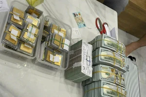 Số tiền vàng cơ quan chức năng thu giữ.