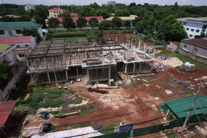 Trụ sở mới của Ban A tỉnh Đắk Lắk đang được xây dựng từ nguồn thu nhập tăng thêm của người lao động. Ảnh: Thành Tâm