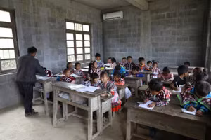 Trung Quốc tuyển giáo viên nghỉ hưu cho vùng nông thôn.