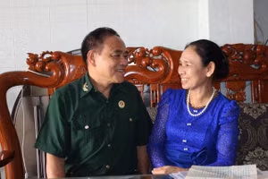 Hạnh phúc lúc xế chiều của vợ chồng cựu chiến binh Trần Dân.