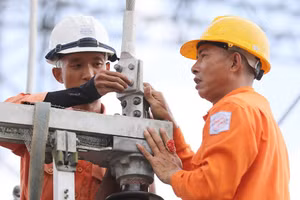 Giá điện thang 5 bậc sẽ khiến người dùng nhiều điện phải trả nhiều tiền hơn so với hộ sử dụng điện ít, tiết kiệm điện.