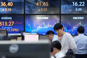 Các công ty giao dịch Hàn Quốc triển khai nhiều ưu đãi cho khách hàng nhí.