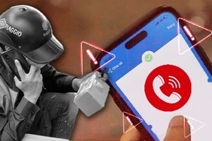 Đối tượng lừa đảo giả danh shipper thường gọi điện đúng thời điểm người dân chờ nhận hàng để chiếm đoạt tài sản. Ảnh minh họa: INT